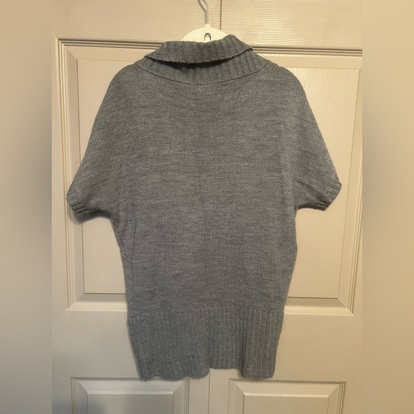 Bisou Bisou Charcoal Women's Shrug - Picture 2 of 8